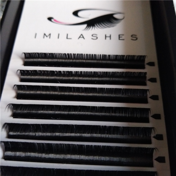 eyelash extension salon.jpg